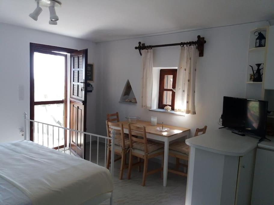 Grandpa Simos' Traditional Guest House Agios Romanos 외부 사진